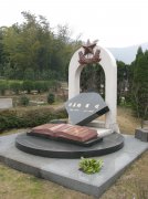 名人墓碑应该如何设计？探索永恒印记的艺术与思考