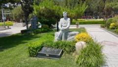 孙礼仁纪念碑落成：以《思索》之名，传承艺术之魂